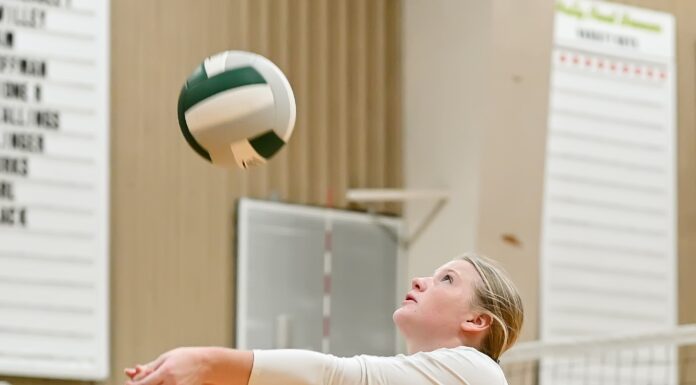 ‘Carry God with me’: Holly Pond junior Emma Earl excited for volleyball season
