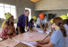 Hanceville 5th graders get hands-on lessons