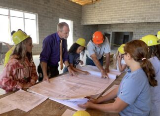 Hanceville 5th graders get hands-on lessons