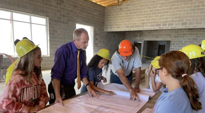 Hanceville 5th graders get hands-on lessons