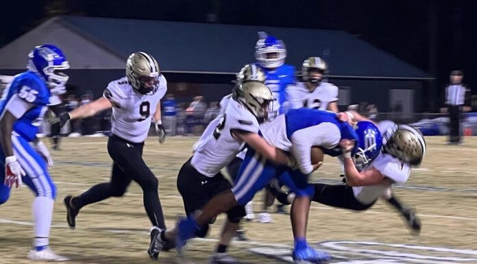 PREP FOOTBALL: Cullman wraps up regular season with 31-7 win at Etowah