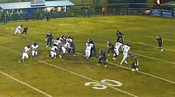 PREP FOOTBALL: No. 8 Meek caps off undefeated season with 48-22 win at Oakman