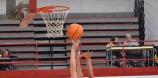 PREP BASKETBALL: Vinemont tops Elkmont 64-61, Hanceville falls to East Lawrence 41-35