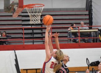 PREP BASKETBALL: Vinemont tops Elkmont 64-61, Hanceville falls to East Lawrence 41-35