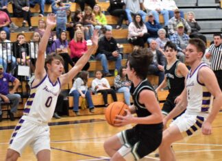 PREP BASKETBALL: Broncos, Lady Broncos collect sweep at Hanceville