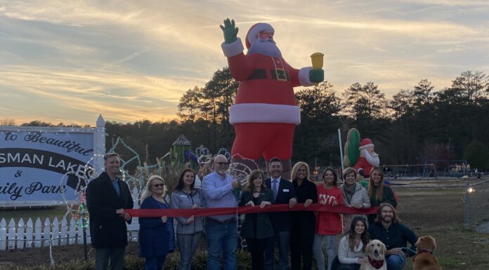 Sportsman Lake Winter Wonderland adds 40 foot Santa display for 20th anniversary