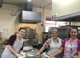 Vinemont serves hundreds at 1st Community Thanksgiving Meal