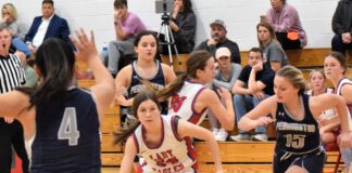 PREP BASKETBALL: Vinemont splits varsity battles with J.B. Pennington