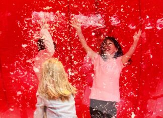 Christkindlmarkt a success despite weather