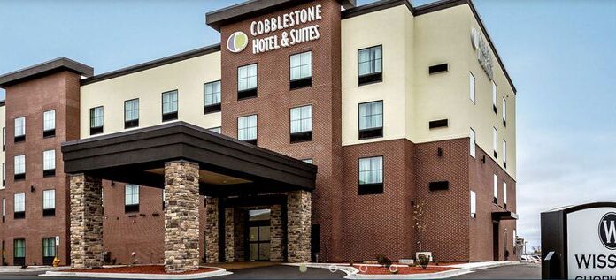 Gov. Ivey awards grant to bring new hotel, visitors to Cullman