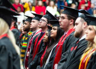 8 local students earn degrees from Jacksonville State University