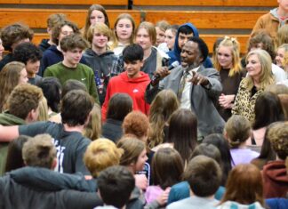 ‘You cannot give up’: Former Alabama running back Siran Stacy speaks to Cullman County students