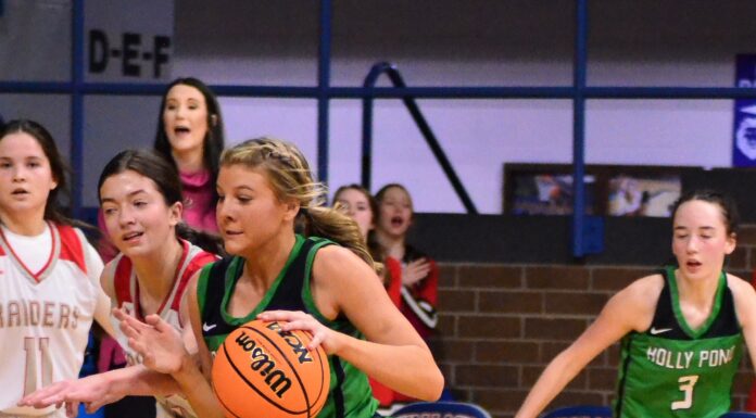JV COUNTY TOURNAMENT: Holly Pond knocks off Good Hope 35-26 to advance to county finals