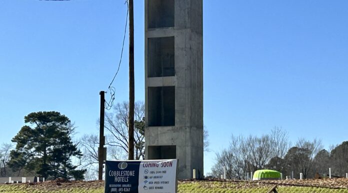 Cobblestone Hotel moves ahead