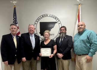 County commission recognizes 2023 City Family of the Year