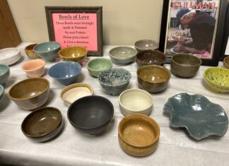 Community gathers for Empty Bowls