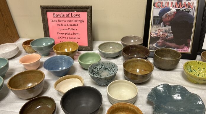 Community gathers for Empty Bowls