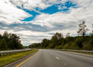 ‘Secure your load and avoid litter in the road’