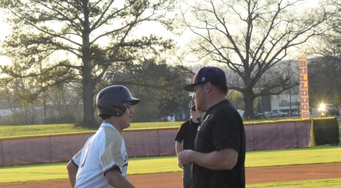 PREP BASEBALL: Hanceville rolls past Oakman 10-3