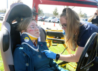 Simulations help Wallace State Health Science students experience working as a team