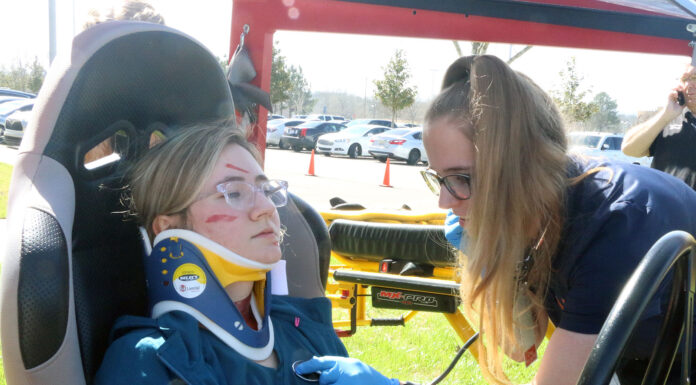 Simulations help Wallace State Health Science students experience working as a team