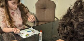 Cullman Homeschool Connection hosts fused glass workshop