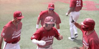 Eighth-inning rally pushes No. 25 Alabama past No. 22 Kentucky, 4-3