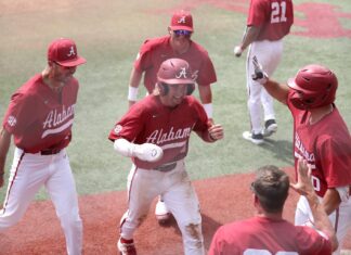 Eighth-inning rally pushes No. 25 Alabama past No. 22 Kentucky, 4-3