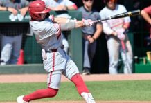 Alabama falls, 5-4, to sixth-ranked Arkansas on Sunday