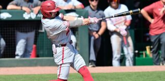 Alabama falls, 5-4, to sixth-ranked Arkansas on Sunday