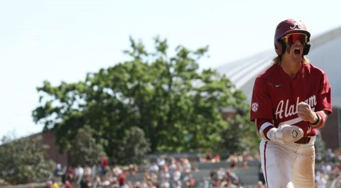 Rivalry series clinched as Alabama downs Auburn, 6-1, on Sunday