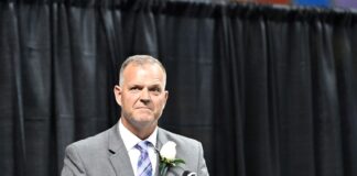 Fairview HS Principal Chris Gambrill announces retirement