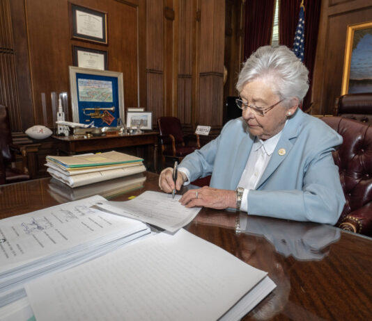 Op-Ed: Unions want to target one of Alabama’s crown jewel industries, automotive manufacturing, but I’m standing up for Alabamians and protecting our jobs