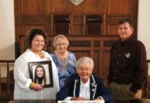 Family of Holly Pond’s Leah Grace Tarvin joins Ivey for distracted driving bill signing