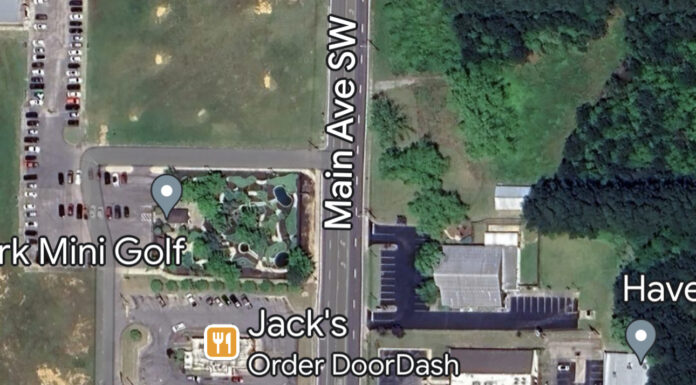 1 killed in motorcycle wreck Sunday night