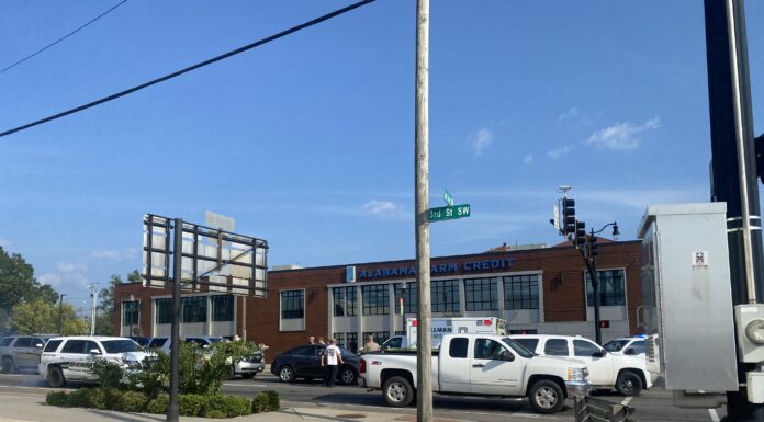 Car chase from Snead ends at intersection of Hwy. 31 and Hwy. 278 in Cullman