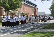 St. Bernard celebrates feast of patron saint with Mass, procession