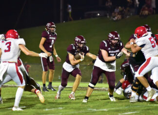 PREP FOOTBALL: West Point downs Vinemont at home 33-28