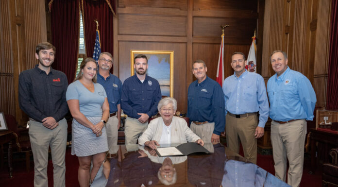 Ivey proclaims National Hunting and Fishing Day