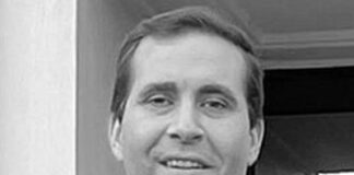 Wahl, APLS vote to create list of ‘inappropriate’ library books