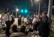 Participants enjoy 14th annual Candlelight Walking Tour