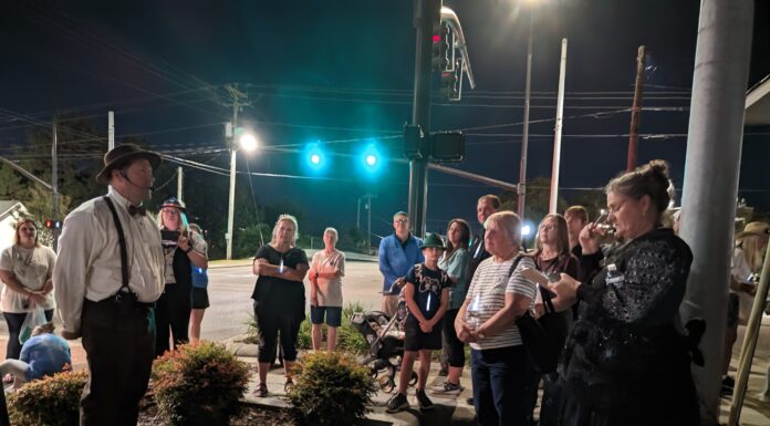 Participants enjoy 14th annual Candlelight Walking Tour