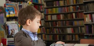 County commissioners sign Clean Up Alabama petition regarding libraries