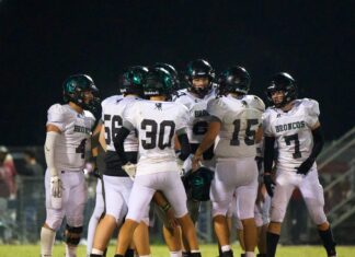 PREP FOOTBALL: Holly Pond hangs on to top Cleveland 34-26