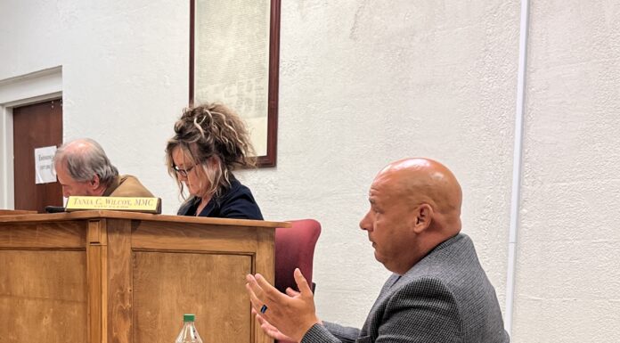 Hanceville City Council discusses renovation of Hanceville dispatch office