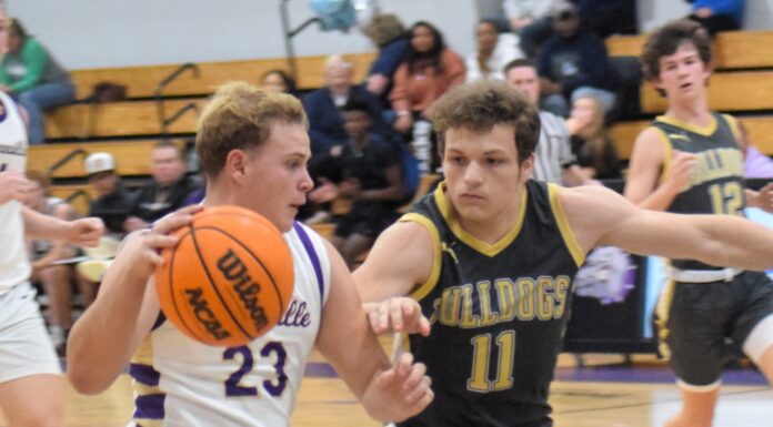 PREP BASKETBALL: Hanceville drops Thanksgiving Tournament game against Dora 54-49