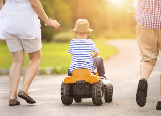 Alabama DHR: 741 foster care adoptions finalized in FY 2023