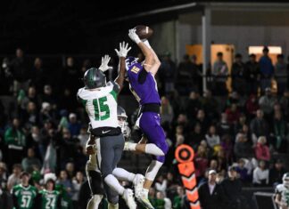 PREP FOOTBALL PLAYOFFS: John Carroll upends Fairview 22-14