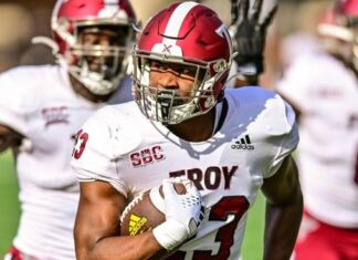 Troy runs win streak to 9, will host SBC Championship Game