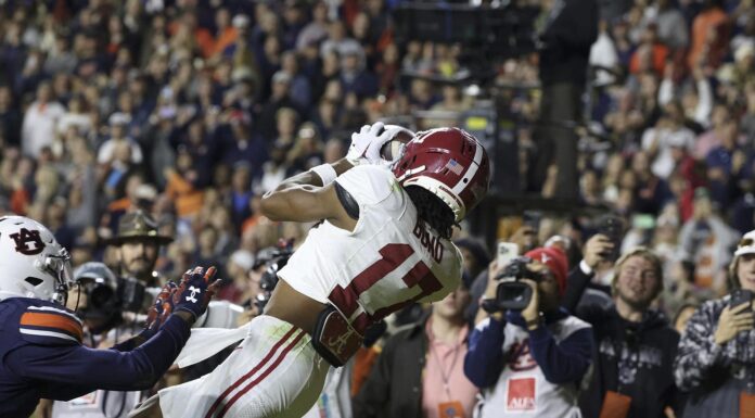 Late-game heroics lead No. 8 Alabama to 27-24 victory at Auburn